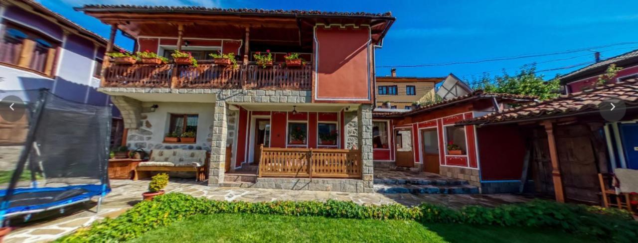 Hotel Радкината Къща Koprivshtitsa Esterno foto