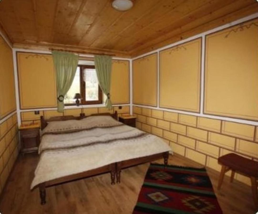 Hotel Радкината Къща Koprivshtitsa Esterno foto