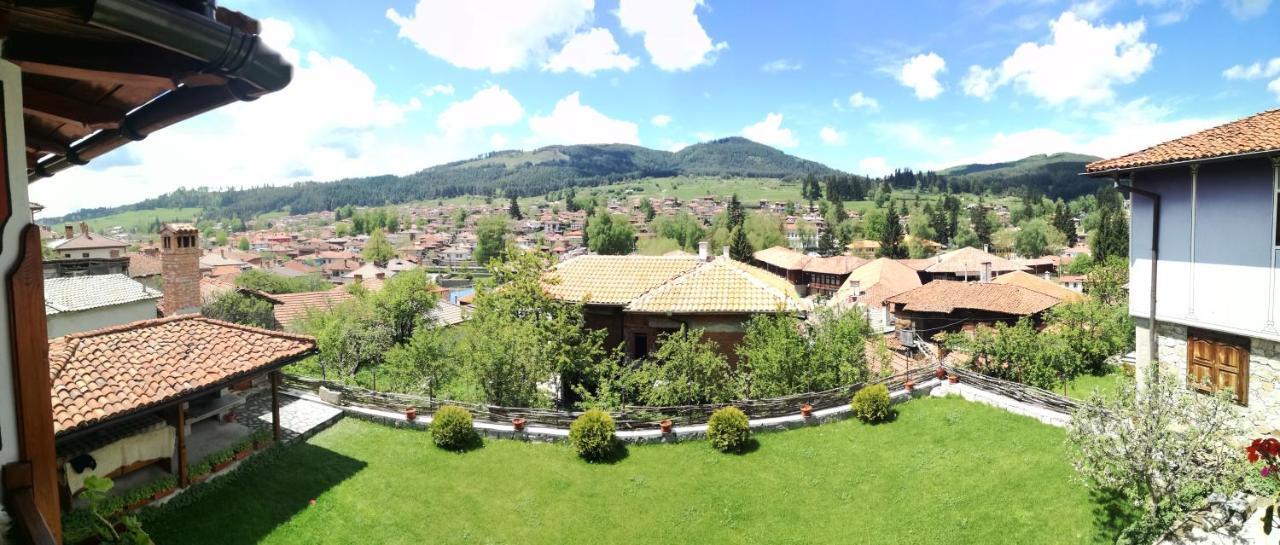 Hotel Радкината Къща Koprivshtitsa Esterno foto