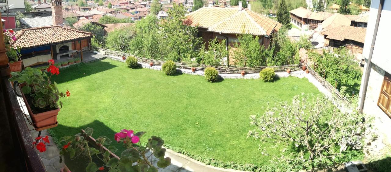 Hotel Радкината Къща Koprivshtitsa Esterno foto