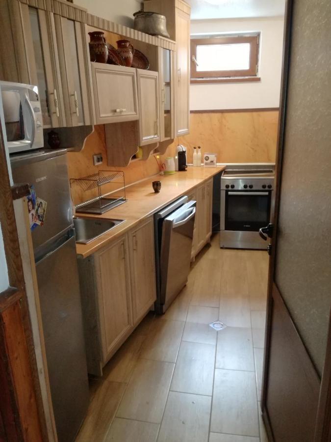 Hotel Радкината Къща Koprivshtitsa Esterno foto