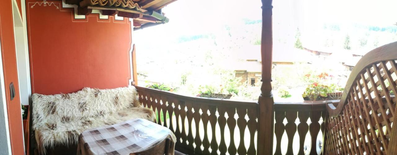 Hotel Радкината Къща Koprivshtitsa Esterno foto